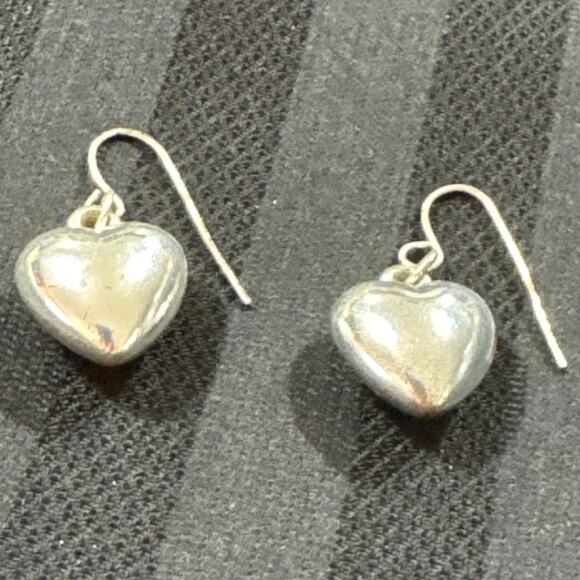 Vintage Dangle Silver Tone Puffed Heart Earrings - Picture 1 of 3